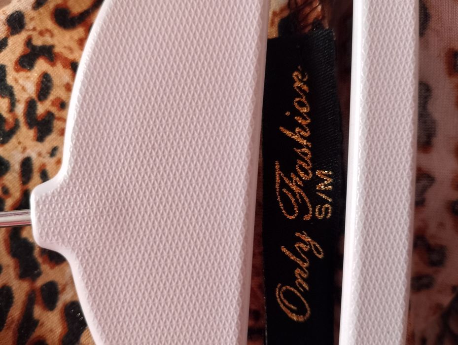 Блузки 5 лв броя