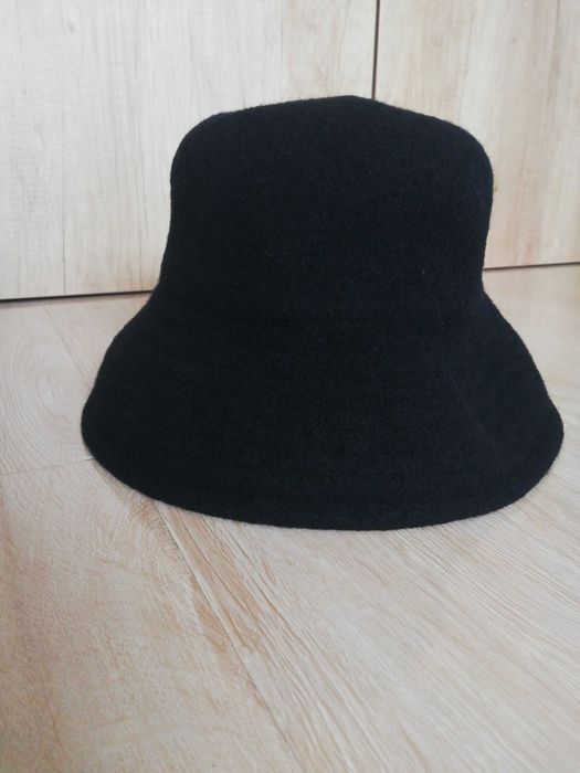 Vând pălărie dama, 50% lana, onesize