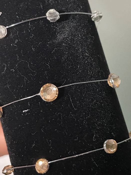 Гривна на корда с кристал елемент Сваровски