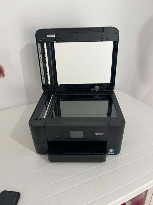 Vând imprimanta EPSON impecabila NEGOCIABILA