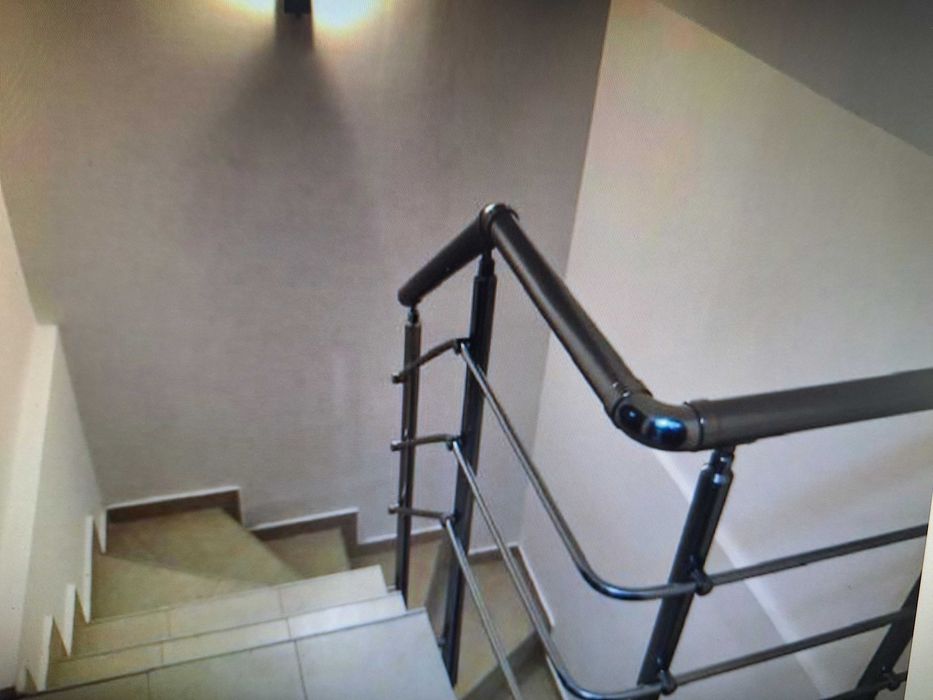 Продава се Четиристаен апартамент в Ямбол, Промишлена зона - 111 кв.м за 811 €/кв.м - Снимка #1