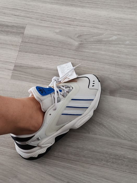 Adidași ADIDAS OZTRAL 37,5