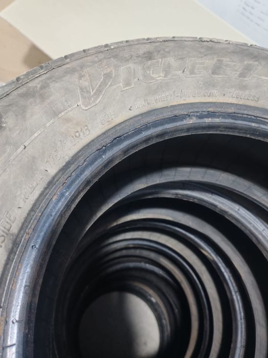 Продам комплект шин