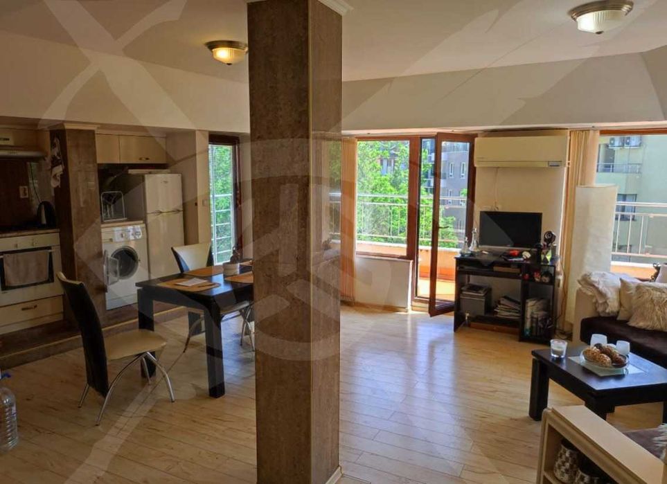 Продава се Двустаен апартамент в Пловдив, Кършияка - 79 кв.м за 1684 €/кв.м - Снимка #1