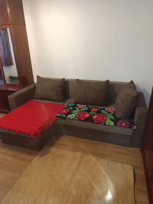 Inchiriez Apartent cu o camera zona Micalaca