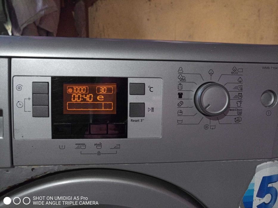 Mașina de spalat rufe automată Beko