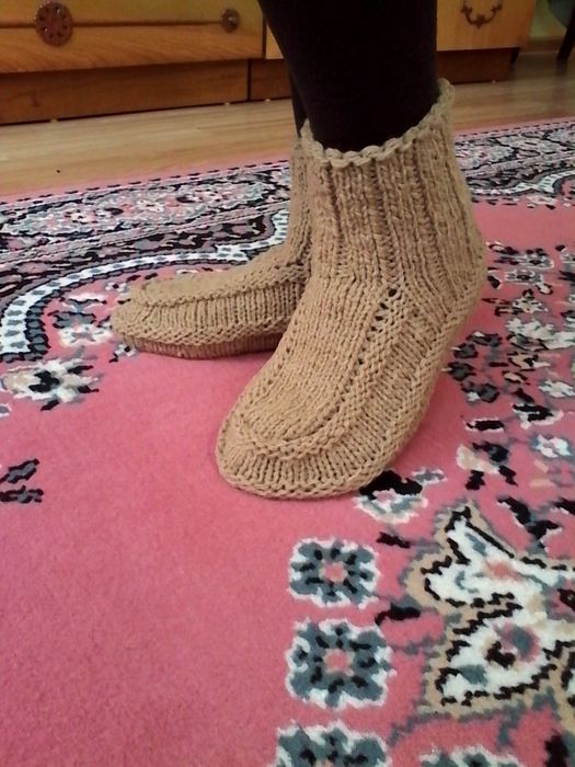 Ciorapi lână,botosi,cipici.Noi.