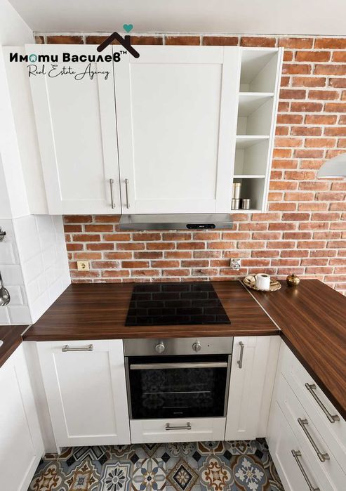 Продава се Двустаен апартамент в София, Център - 70 кв.м за 2259 €/кв.м - Снимка #3