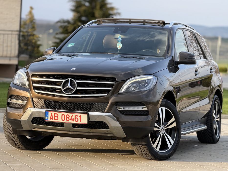 Mercedes ML 350 / Tablete / Panoramic / Padele / Leduri / Praguri TOP