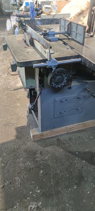 Станки деревообрабатывающие