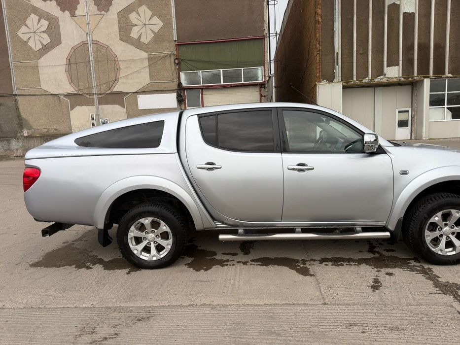 Mitsubishi  L200
