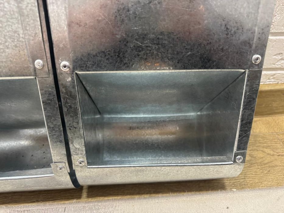 Продам бункерные кормушки для кроликов