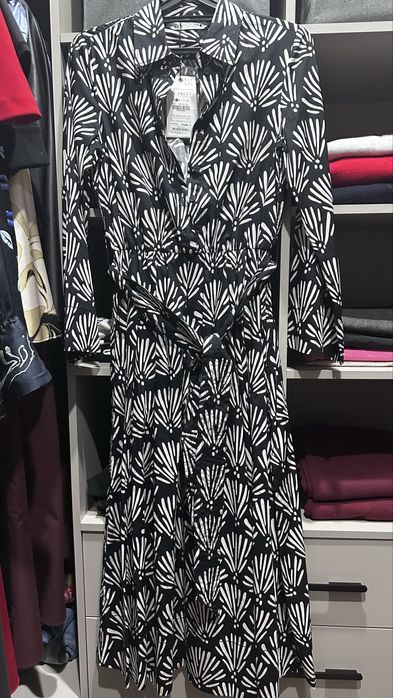 Продам новое платье Zara
