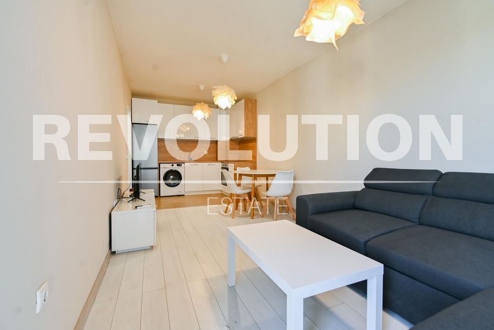 Дава се под наем Двустаен апартамент в София, Дървеница - 65 кв.м за 648.21 € - Снимка #1