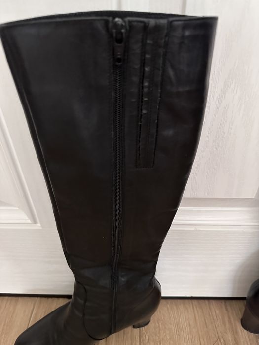 Vand cizme piele negre lungi 39