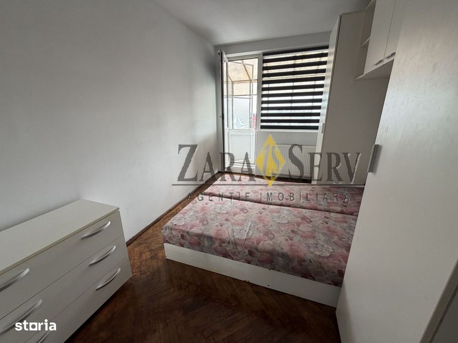 Apartament 3 camere de vanzare - zona Caraiman — fotografia 3