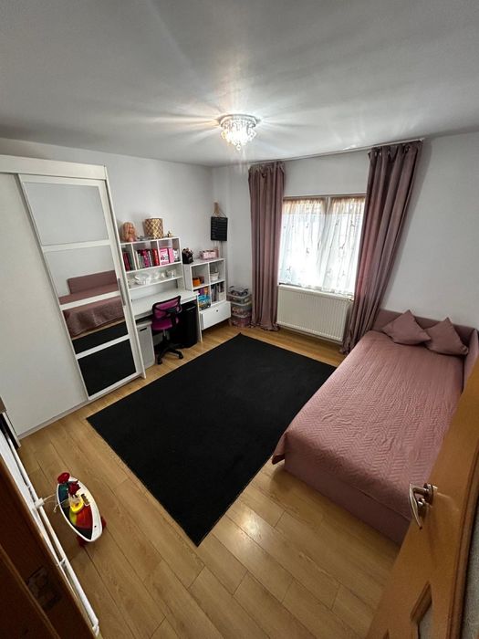 Vand Apartament 3 camere parter din 4 etaje decomandat Vulcan (HD)