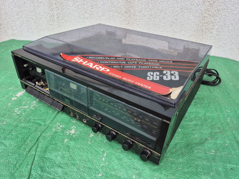 SHARP STEREO MUZIC CENTER model no . SH 33 H (BK) made in Taiwan