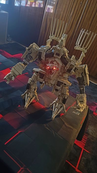 MPM NBE-01 OS KO Transformers Bonecrusher