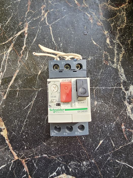 Пускатель и автомат пуск стопом