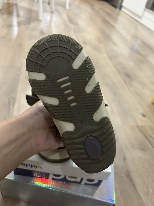 Продам детские ботинки Pappix