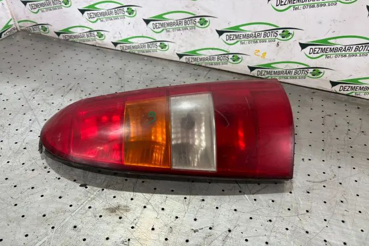 Lampa / Tripla stop dreapta pe aripa Opel Astra 2000 1.4 MT (90 hp)