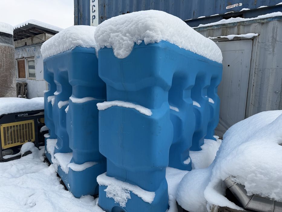 Емкость Прямоугольная Пластиковая 2000Л