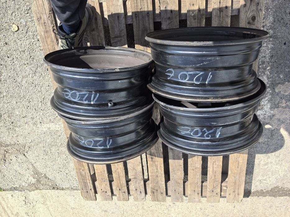 15 цола 4 х 108 мм Пежо 208 / Ситроен Ц3 - 6 инча / ЕТ 23