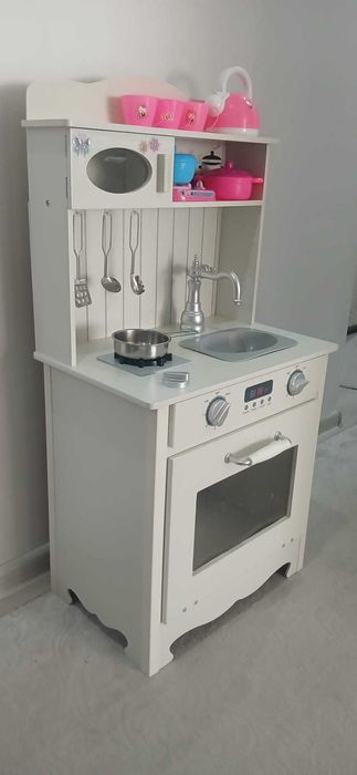 Детска дървена кухня
