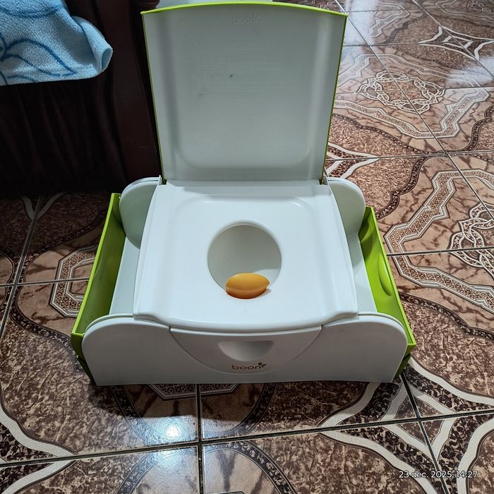 Oliță comodă de vânzare!