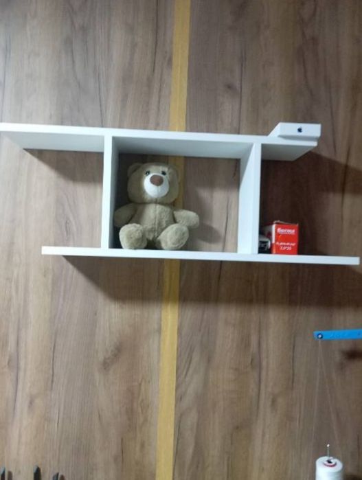 Полка настенная новая