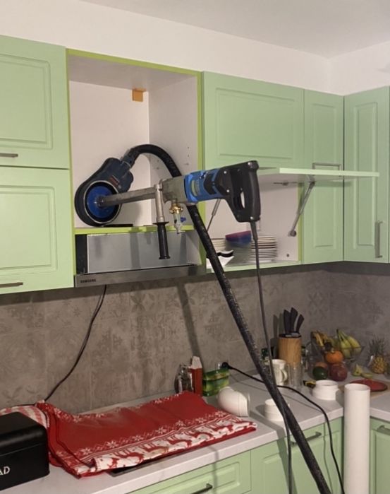 Carotari / Gauri hota/centrala/aerisire, spart/taiat in beton