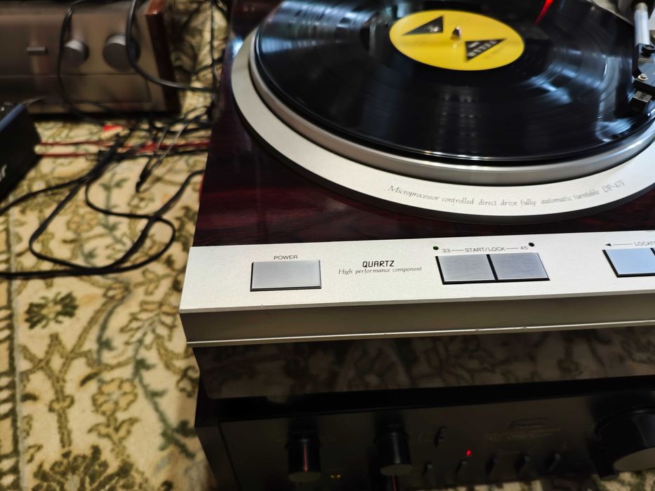 Проигрыватель виниловых дисков Denon DP-47F