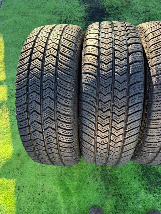 Anvelope Iarna 215/65/16C Semperit