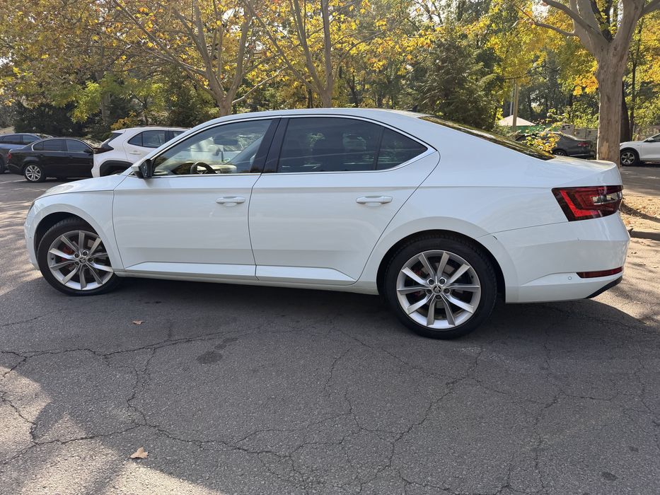 SKODA Superb 2016 — imagine 3