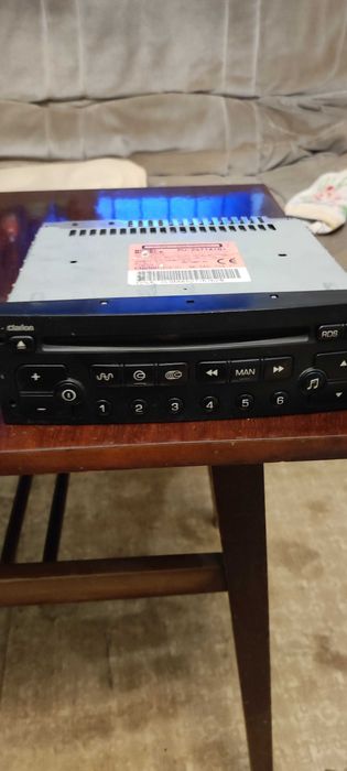 Radio cd player auto Sony și clarion