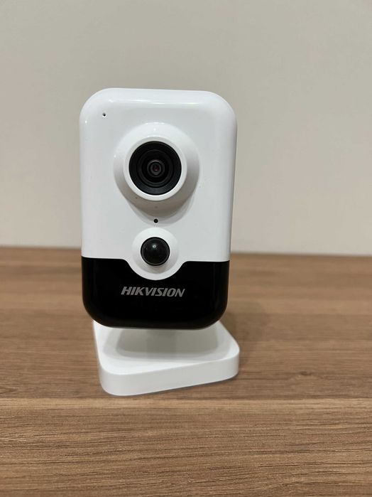 Камера видеонаблюдения Hikvision DS-2CD2441G0-I(C) кубическая 4.0 Mpx