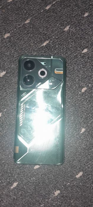 Tecno pova 6  Neo
