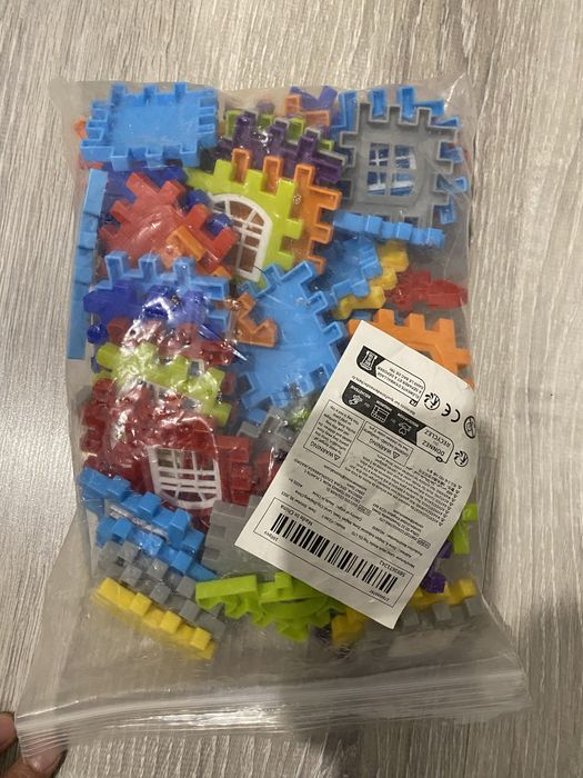 Развивающие игрушки мозаика, конструктор , машинка