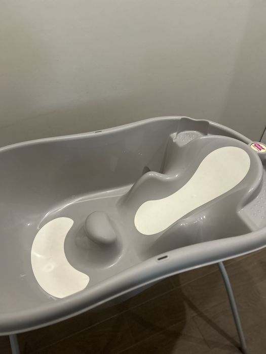 Бебешка вана със стойка OKbaby