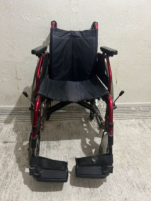 Инвалидная коляска