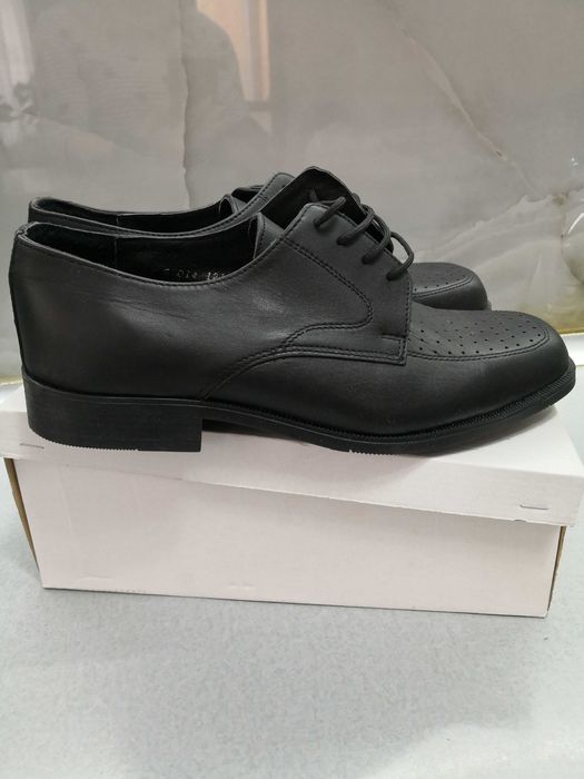 Мъжки обувки естествена кожа нови