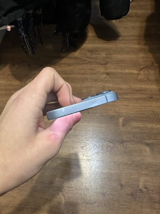 Продам Iphone 14