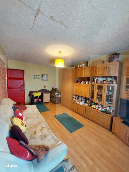 Apartament 3 camere, Decomandat