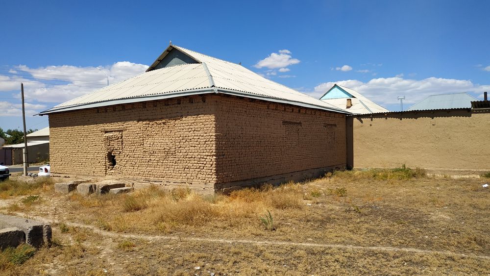 Толық Бітпеген үлкен үй сатылады