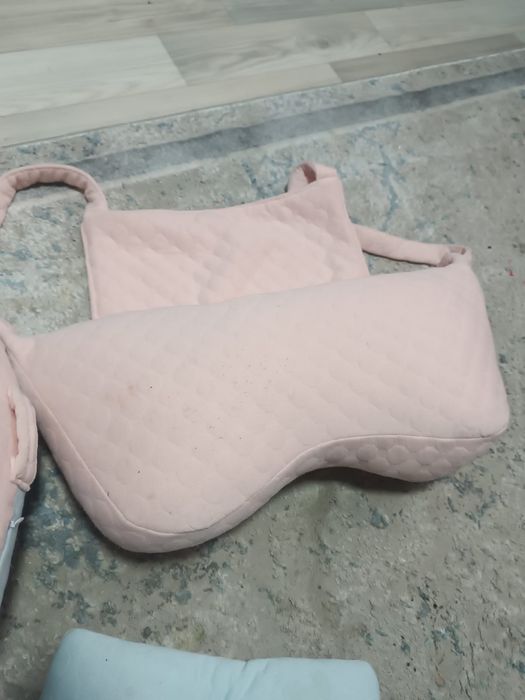 Срочно продам подушки для кормления