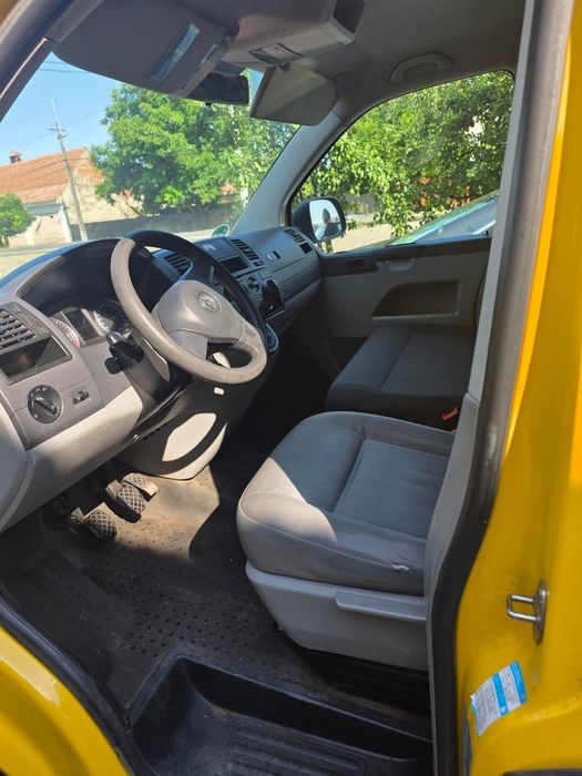 Vând VW T5 Facelift 79.200 Km reali.