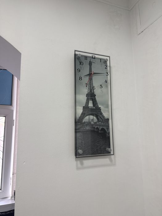 Продам  настенные часы 3500