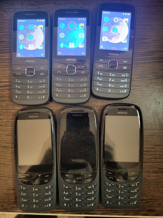 Telefon cu butoane Nokia 225 si 6310
