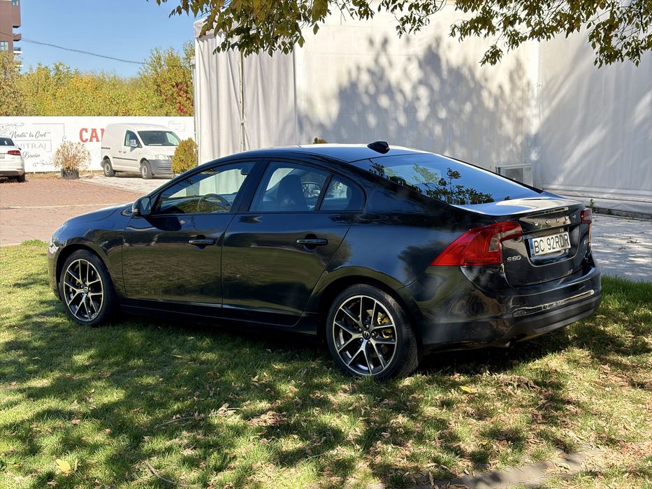 VOLVO S60 2011 — imagine 4